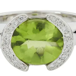 18ct White Gold Peridot Ring With Diamond Detail