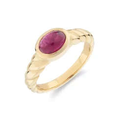 18ct Yellow Gold Ruby Ring With Twist Detail Shoulders