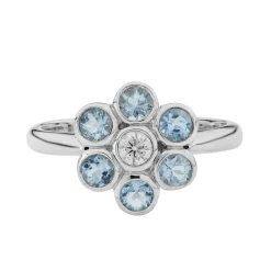 R0433 CLUSTER DIAMOND CENTRE RING; AQUAMARINE